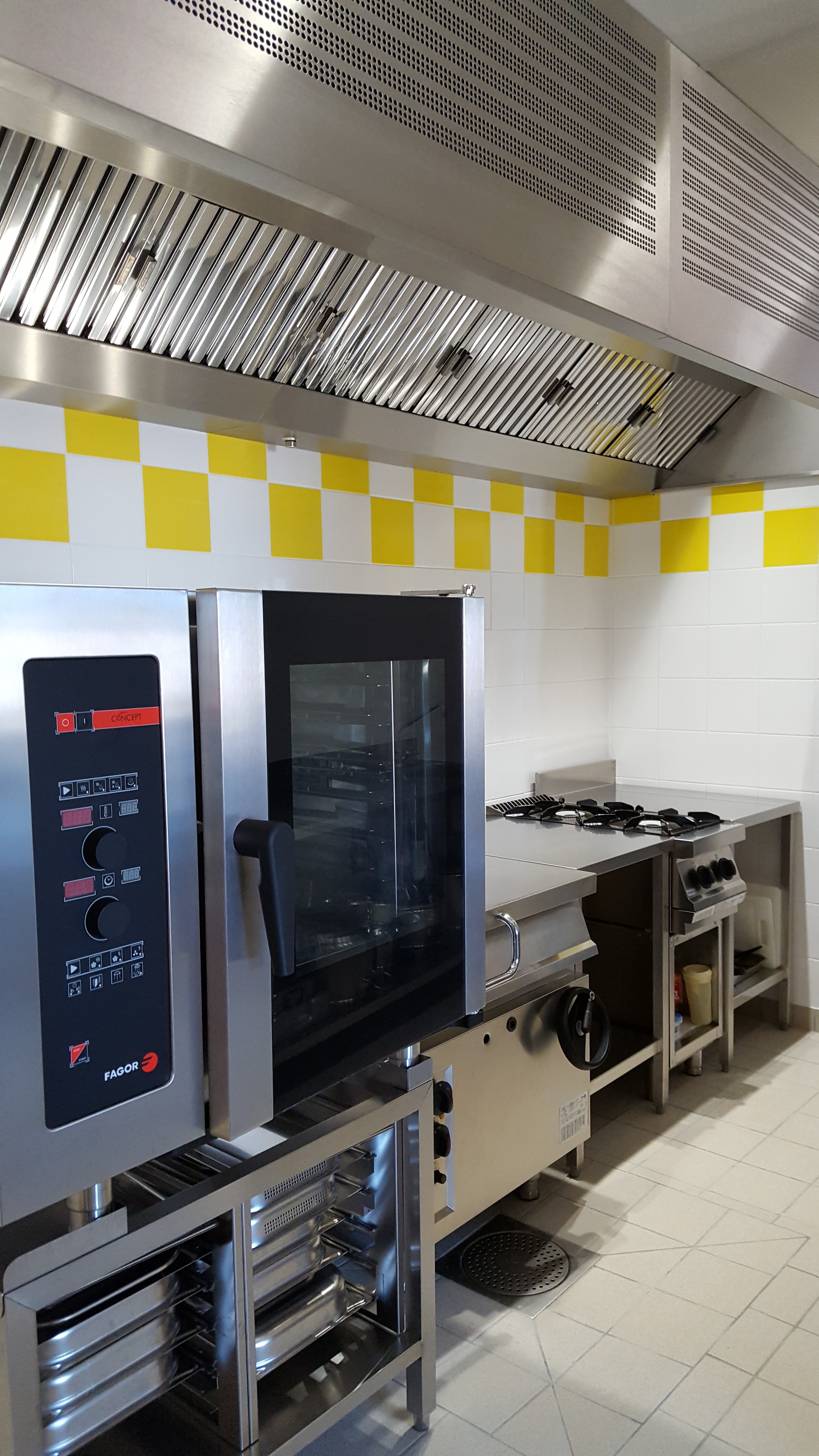 cuisine cantine Plassay